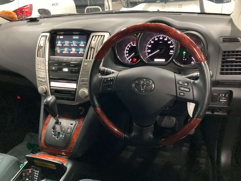 2011 Toyota Harrier